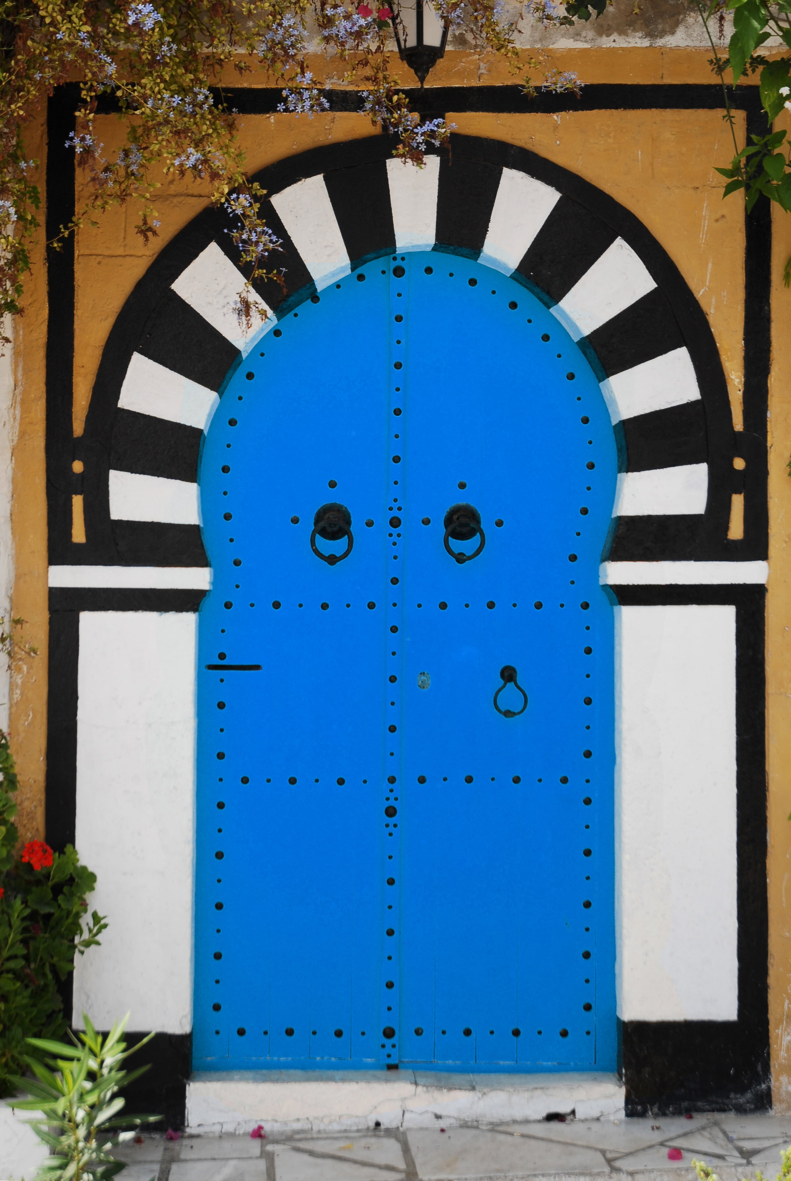 porte bleue